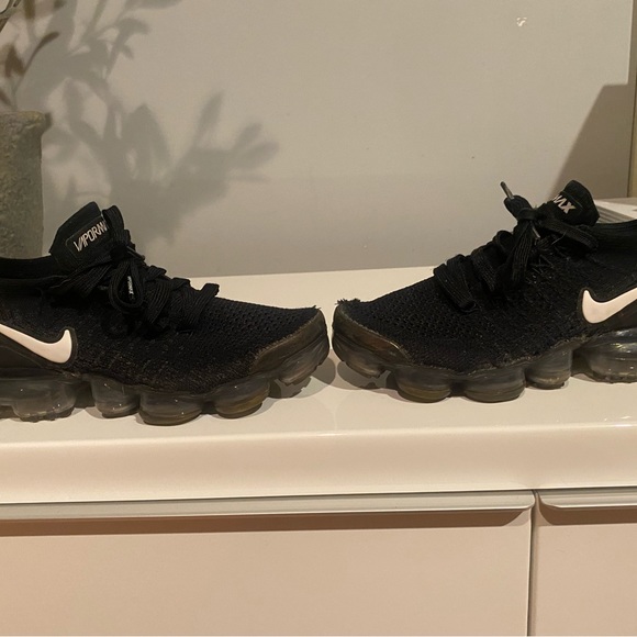Nike Air Vapormax Flyknit 2 - Picture 3 of 10